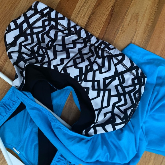 Rare Seawheeze Lululemon Stash It tank size 6 - Picture 2 of 7